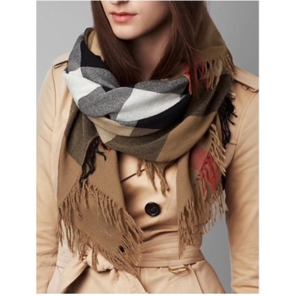Burberry Women Wool Beige House Check Square Scarf - Picture 1 of 10